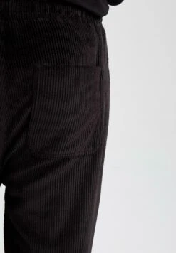 DeFacto Regular - Trainingsbroek - Black 11 DeFacto Regular - Trainingsbroek - Black -DeFacto 010d960f13d445c892eb02b59f8271e0