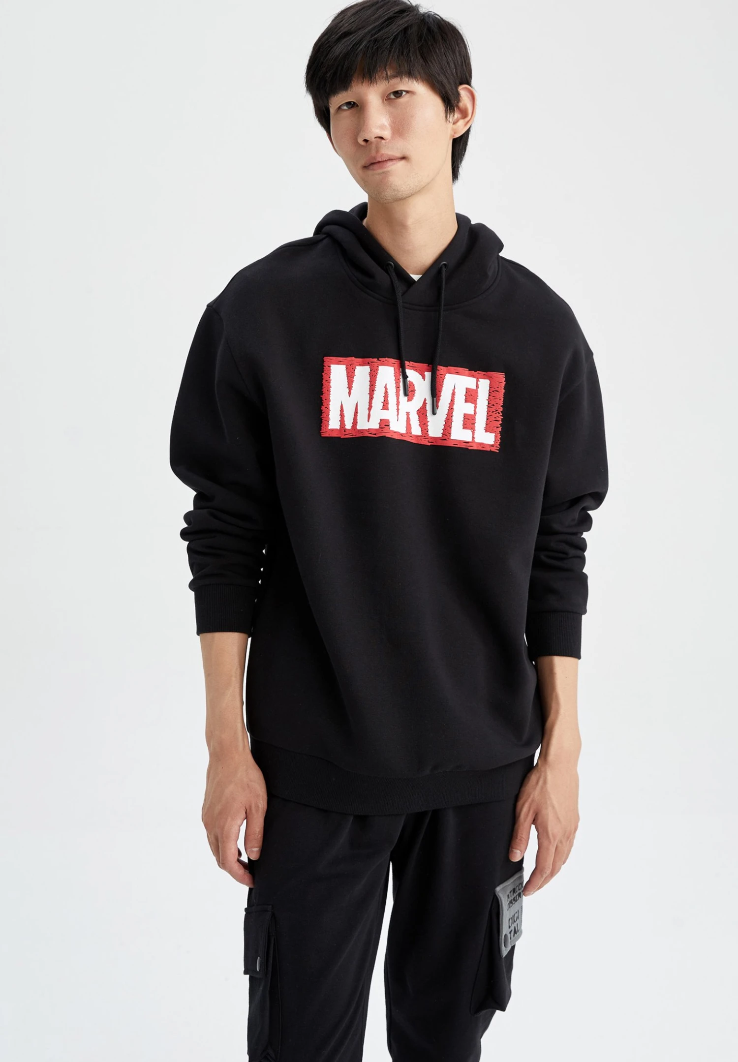 DeFacto Marvel Boxy Fit- Hoodie - Black 3 DeFacto Marvel Boxy Fit- Hoodie - Black