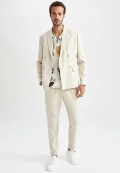 DeFacto Blazer - Ecru