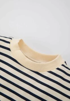 DeFacto 2Pack Regular Fit - T-Shirt Print - Ecru -DeFacto 053ab52233d047cf9a2660980ac16c5b