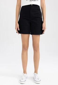 DeFacto Regular- Shorts - Black
