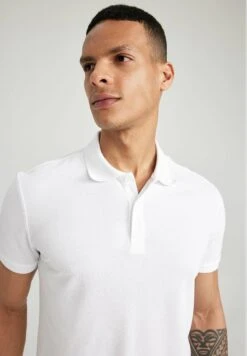 DeFacto Poloshirt - White -DeFacto 07de019b330a4240aa9b735947bb6874
