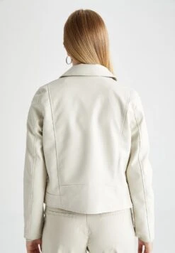 DeFacto Regular Fit- Imitatieleren Jas - Beige -DeFacto 0c6c89dc0679412dbc8c3a57f96ceeb7