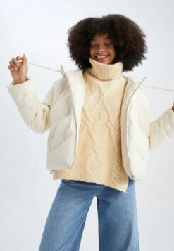 DeFacto Relax Fit- Imitatieleren Jas - Ecru 10 DeFacto Relax Fit- Imitatieleren Jas - Ecru -DeFacto 0c9abcba3a754a1c8ac01b97ee0a0f59