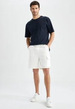 DeFacto Shorts - White 7 DeFacto Shorts - White -DeFacto 0f24ab0926724a37abe8ce353ab56b92