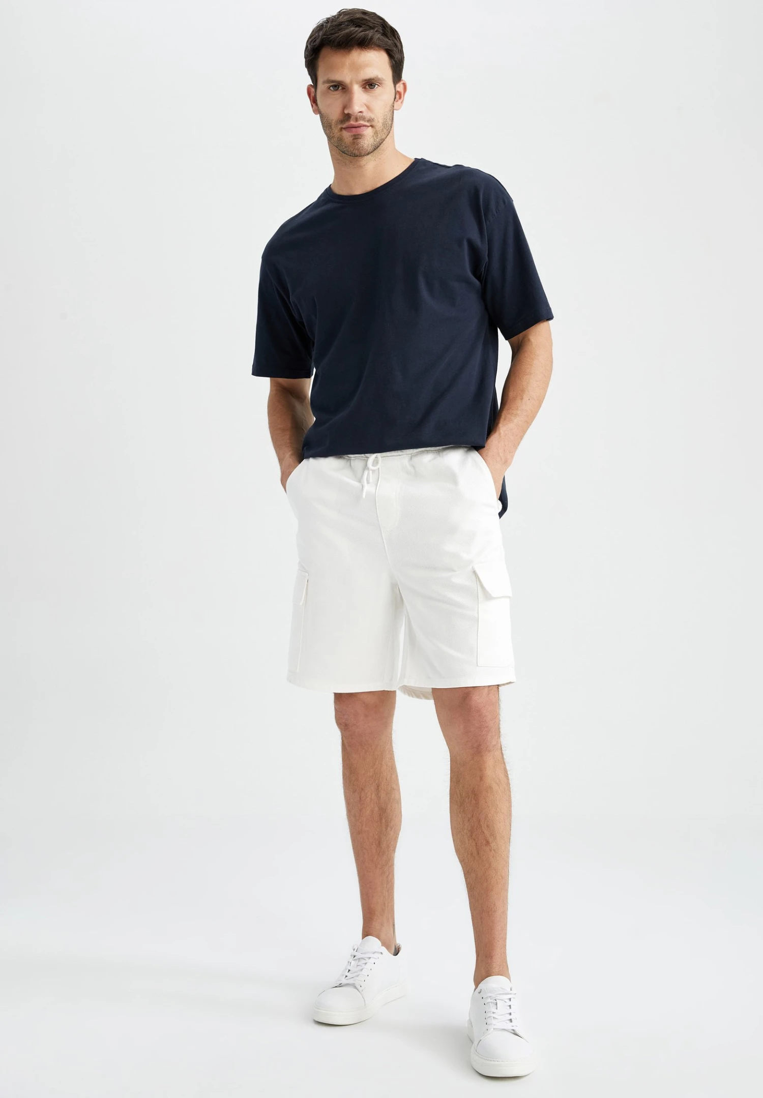 DeFacto Shorts - White 4 DeFacto Shorts - White - Afbeelding 2