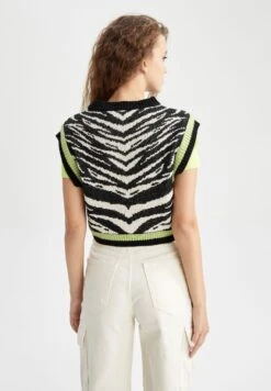 DeFacto Regular Fit - Top - Black -DeFacto 0fa697d8a4fb46f890750cea4a0e7e69