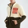 DeFacto Discovery Adventures - Fleecejas - Khaki 1 DeFacto Discovery Adventures - Fleecejas - Khaki -DeFacto 0fd9ff4a995941feaf70ea3e652be940