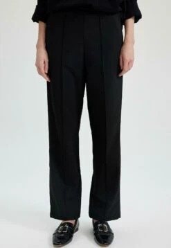 DeFacto Straight Fit - Broek - Black