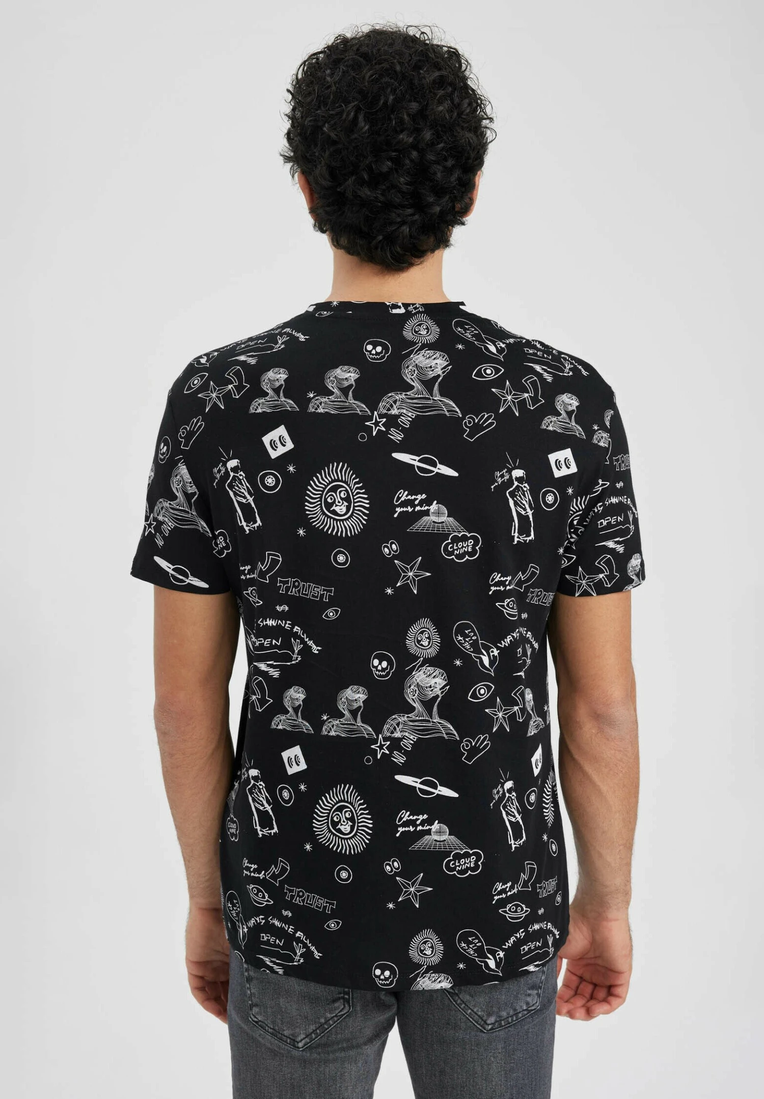 DeFacto Regular Fit- T-Shirt Print - Black 5 DeFacto Regular Fit- T-Shirt Print - Black - Afbeelding 3