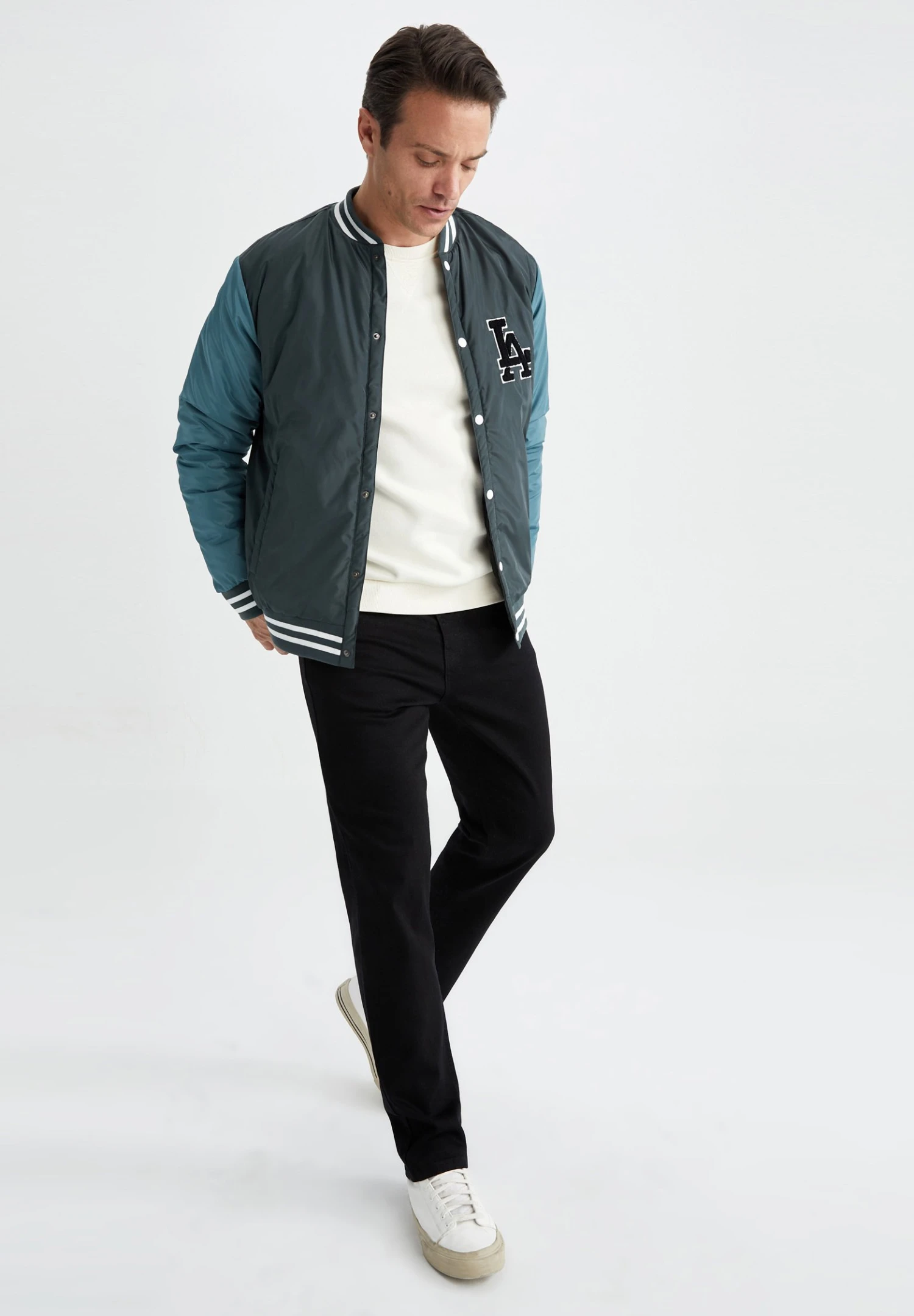 DeFacto Regular Fit- Bomberjacks - Green 4 DeFacto Regular Fit- Bomberjacks - Green - Afbeelding 2