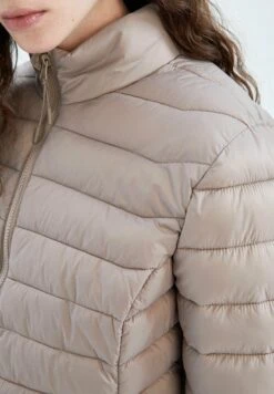 DeFacto Jas - Beige 9 DeFacto Jas - Beige -DeFacto 160b06b7b6924d1db01d1cb65331c6fe