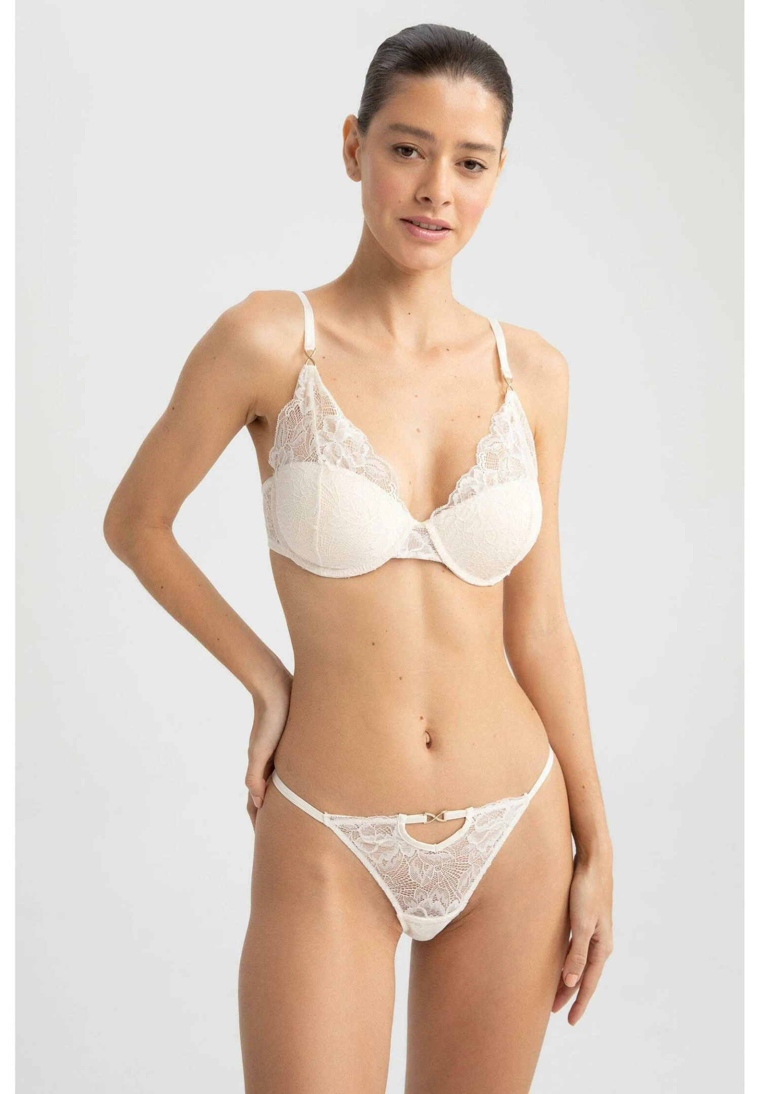 DeFacto Beugel Bh - White 4 DeFacto Beugel Bh - White - Afbeelding 2