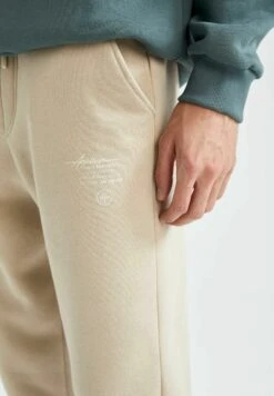 DeFacto Regular Fit - Trainingsbroek - Beige 9 DeFacto Regular Fit - Trainingsbroek - Beige -DeFacto 19bc869439a34dfdb3cb0b7d27671d72