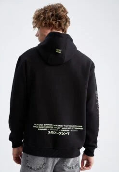 DeFacto Regular Fit- Hoodie - Black 7 DeFacto Regular Fit- Hoodie - Black -DeFacto 1bf8134bb16d4e2e94984be8e3c159b3