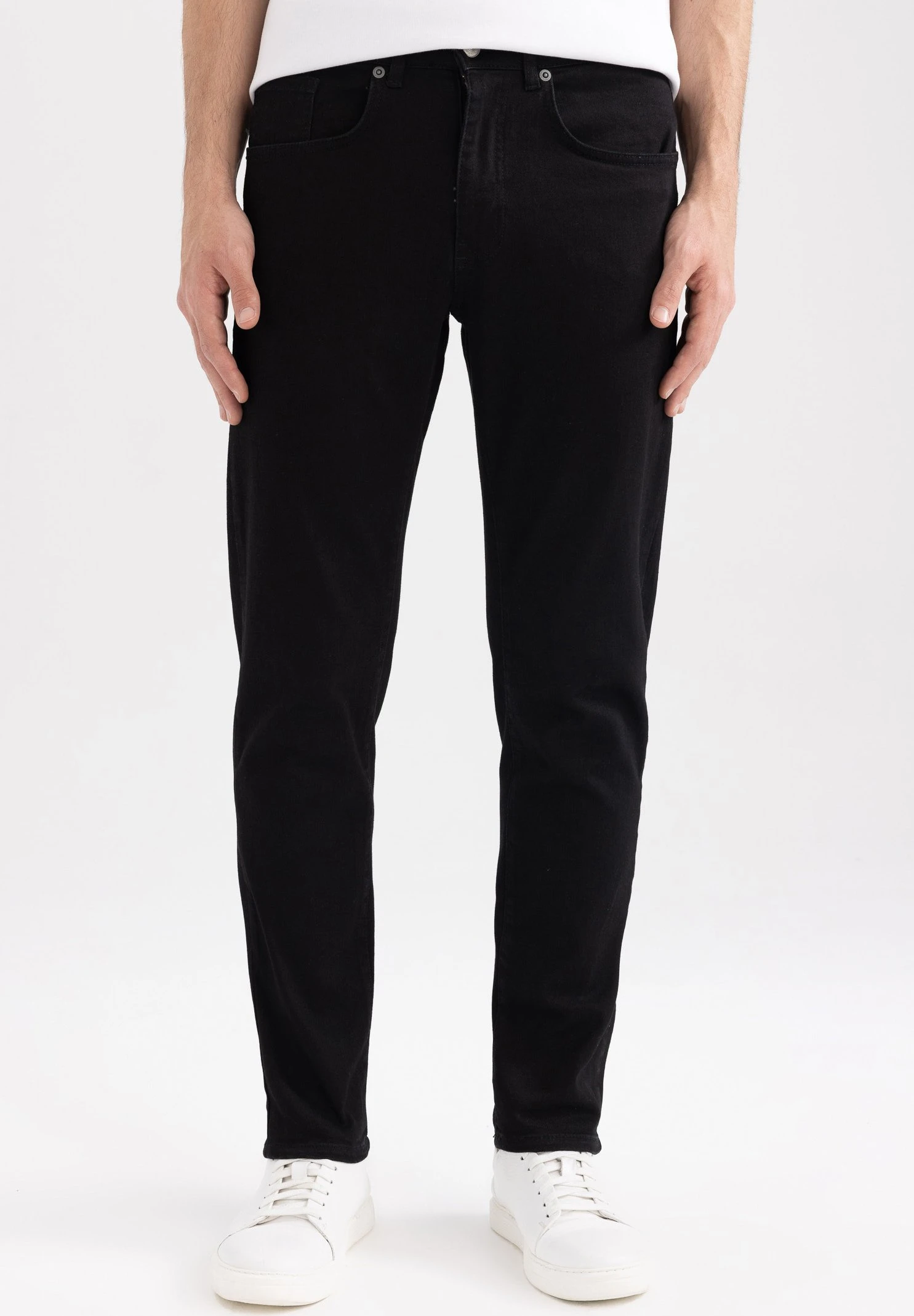 DeFacto Slim Fit Jeans - Black 3 DeFacto Slim Fit Jeans - Black
