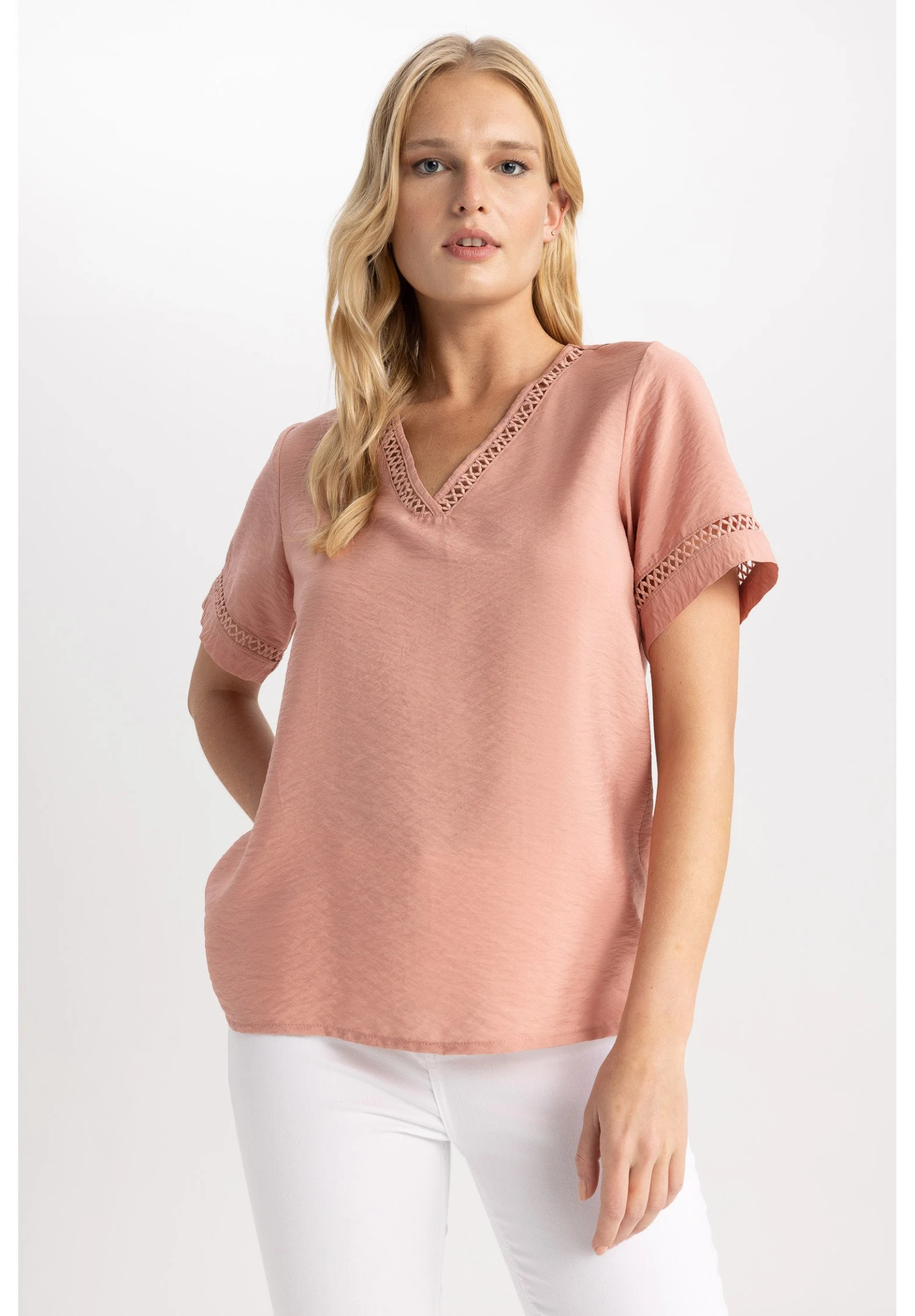 DeFacto Regular Fit- T-Shirt Basic - Bordeaux 3 DeFacto Regular Fit- T-Shirt Basic - Bordeaux