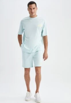 DeFacto Shorts - Blue -DeFacto 21ae0f2844f34534a244358be06faee9