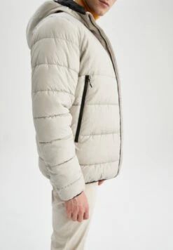 DeFacto Regular Fit- Winterjas - Beige 9 DeFacto Regular Fit- Winterjas - Beige -DeFacto 234c3a9f75f4429098a88e36db2b4825