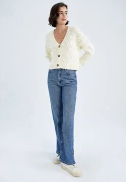 DeFacto Vest - Ecru 10 DeFacto Vest - Ecru -DeFacto 246186a952f34e2b874e263be2a524f3