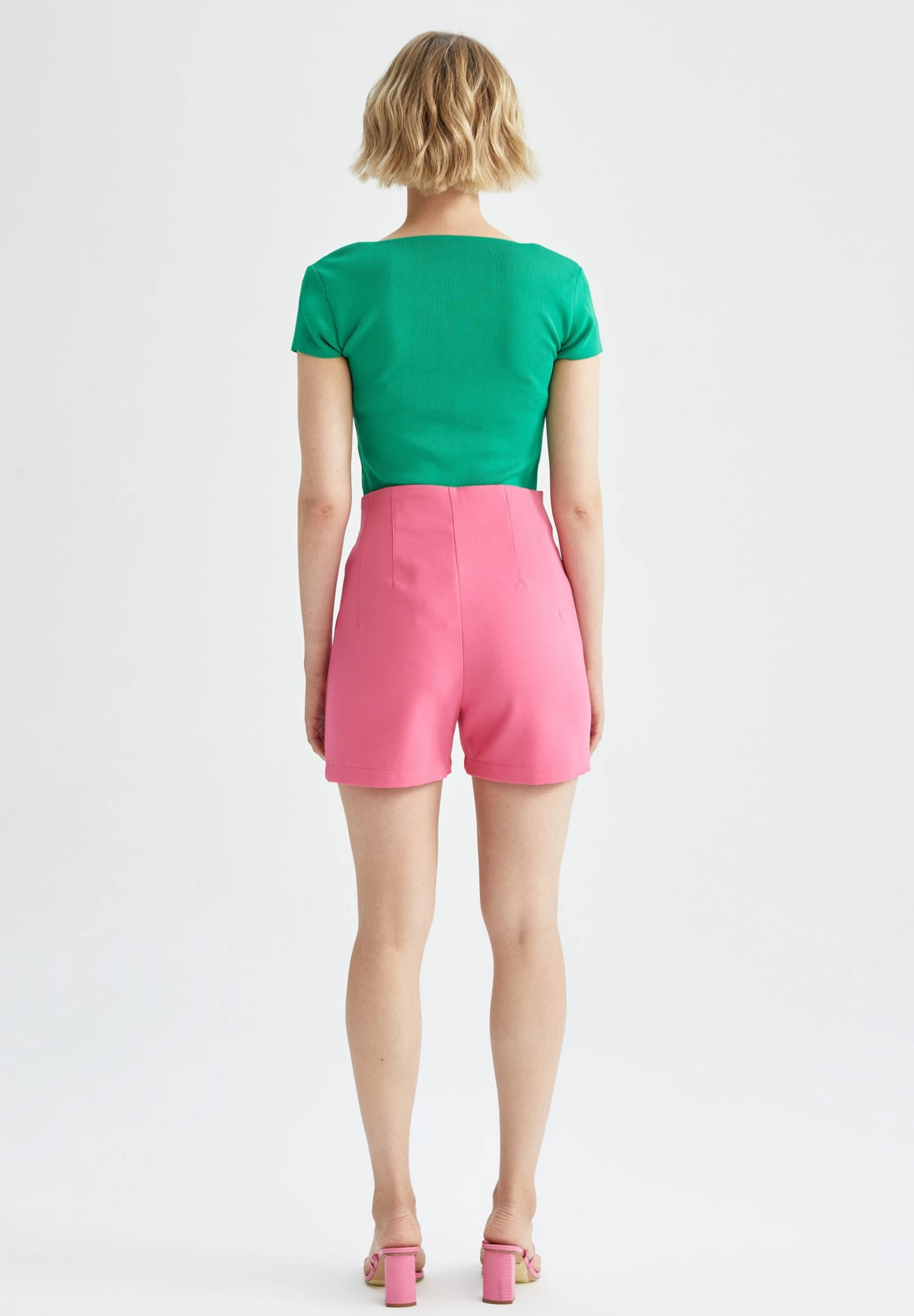 DeFacto Regular Fit- Shorts - Pink 5 DeFacto Regular Fit- Shorts - Pink - Afbeelding 3