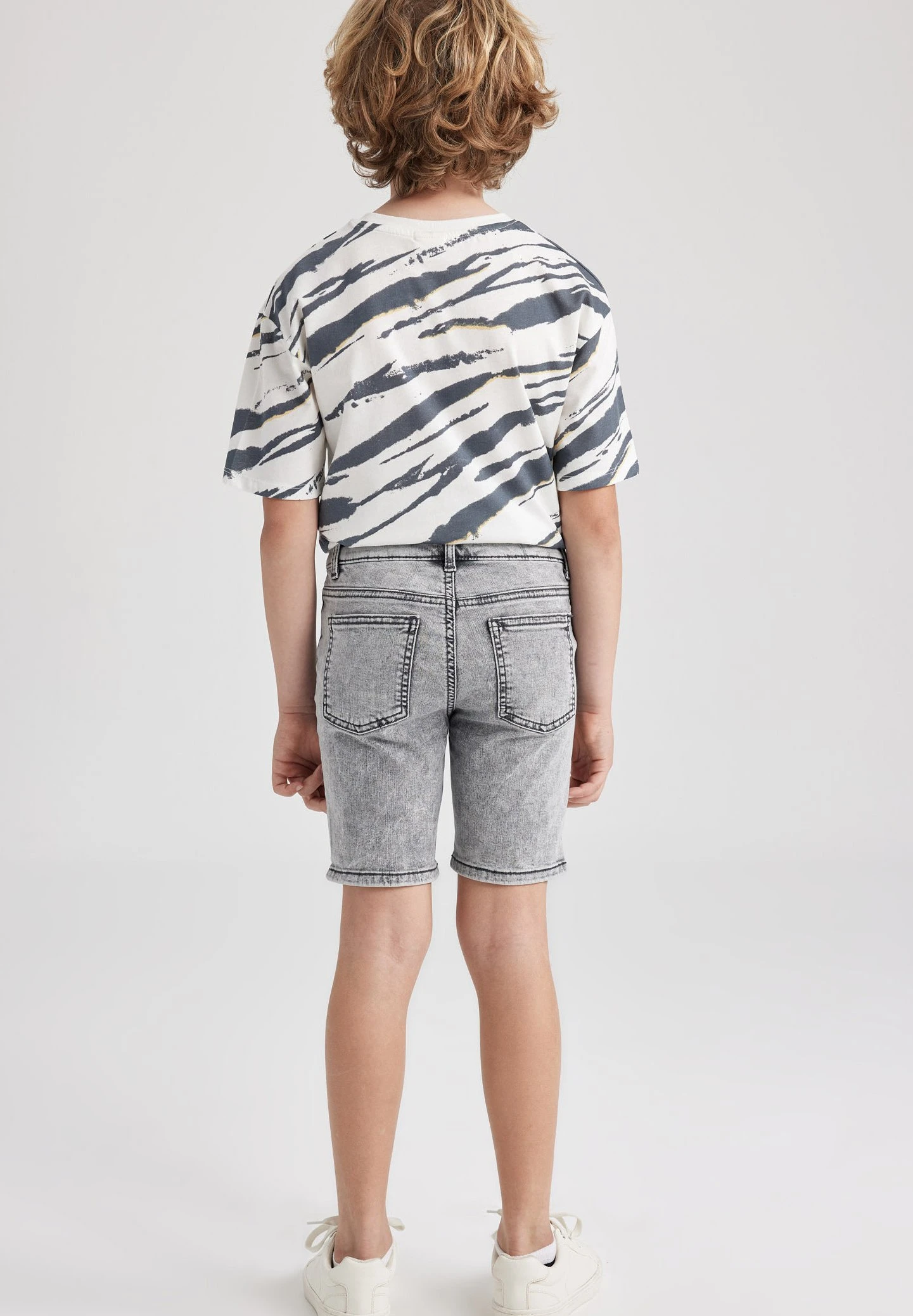 DeFacto Jeansshort - Grey 5 DeFacto Jeansshort - Grey - Afbeelding 3