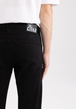 DeFacto Slim Fit Jeans - Black 11 DeFacto Slim Fit Jeans - Black -DeFacto 29d2495b82a747019af3c27e0bb45bc0