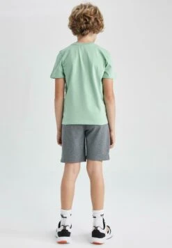 DeFacto Set Regular Fit - Shorts - Green 6 DeFacto Set Regular Fit - Shorts - Green -DeFacto 2b6713c831db4a74bc4e808c6891a340