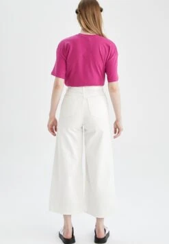 DeFacto Wide Leg- Flared Jeans - Ecru -DeFacto 2d3f04d042274af2b9dfb0ea5932a1ab