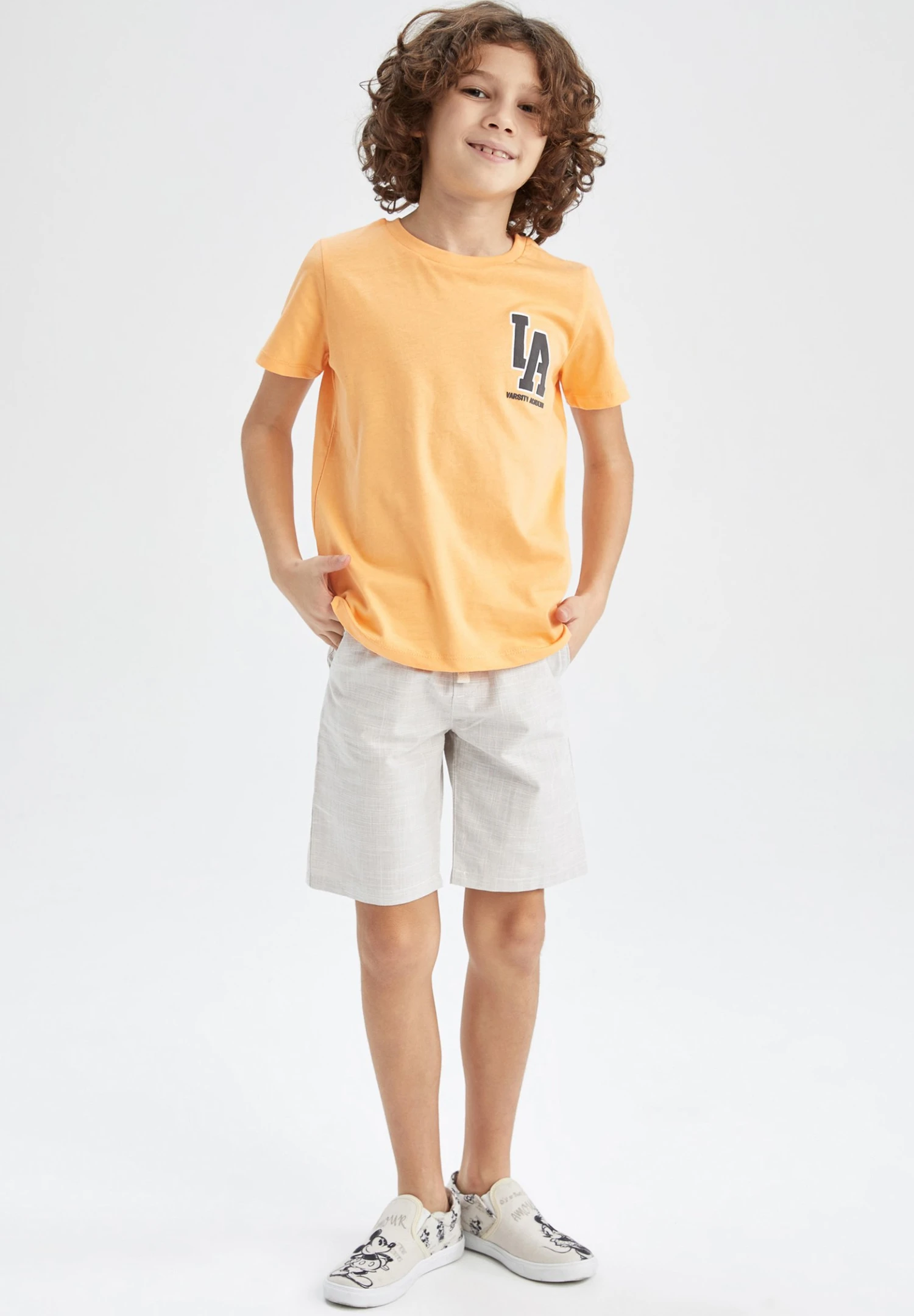 DeFacto Shorts - Beige 3 DeFacto Shorts - Beige