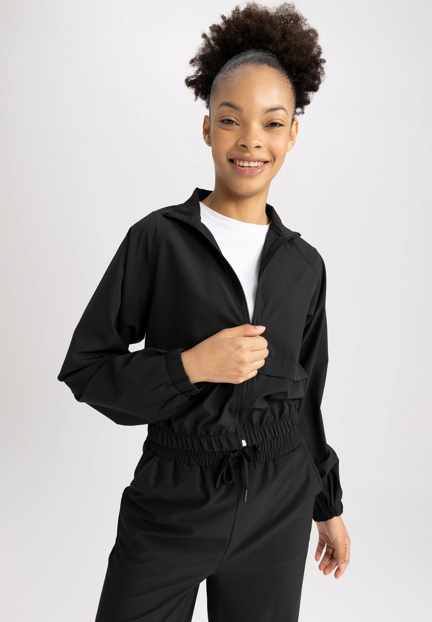 DeFacto Cropped Fit- Trainingsvest - Black 3 DeFacto Cropped Fit- Trainingsvest - Black