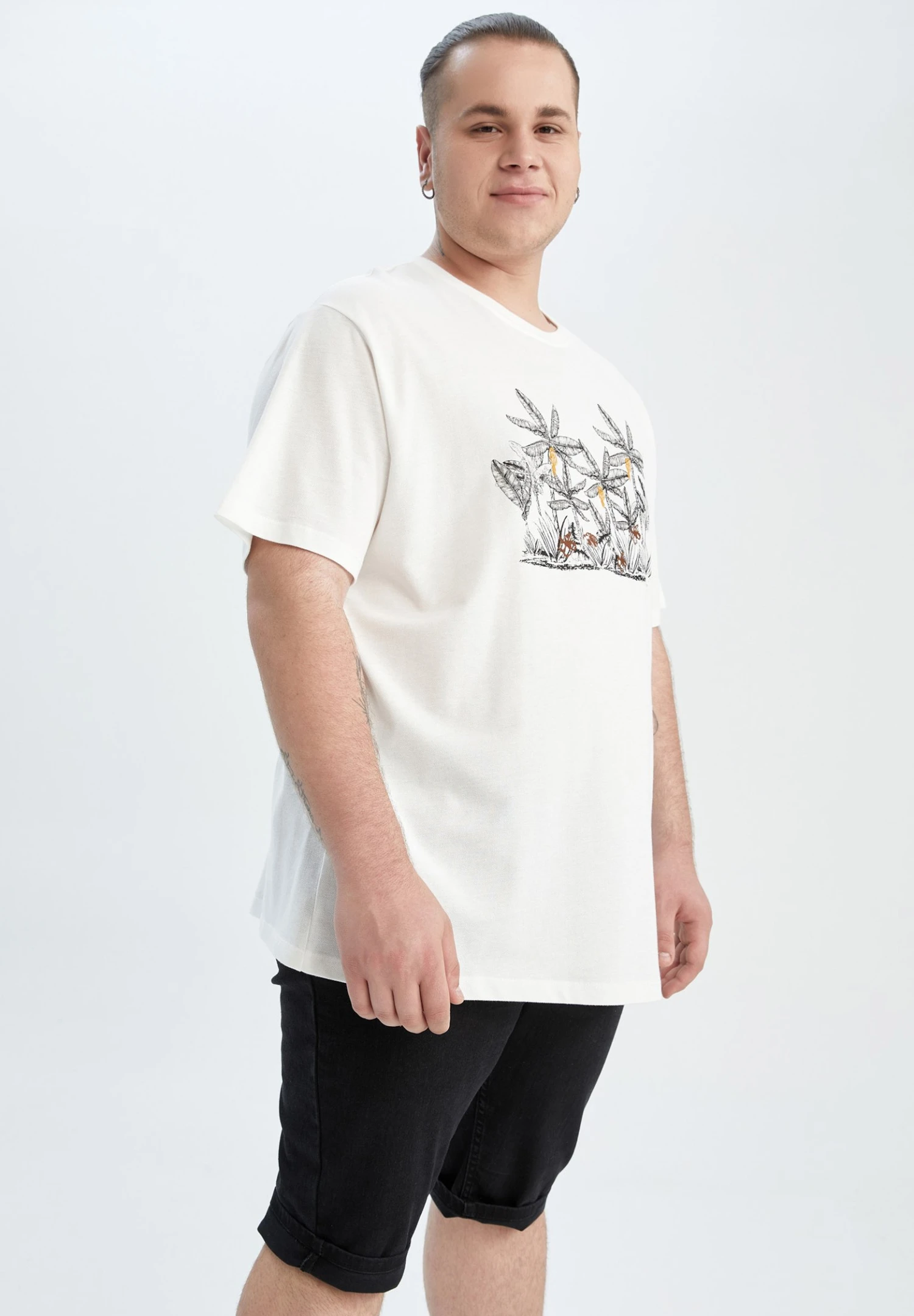 DeFacto Plussize- T-Shirt Print - White 5 DeFacto Plussize- T-Shirt Print - White - Afbeelding 3