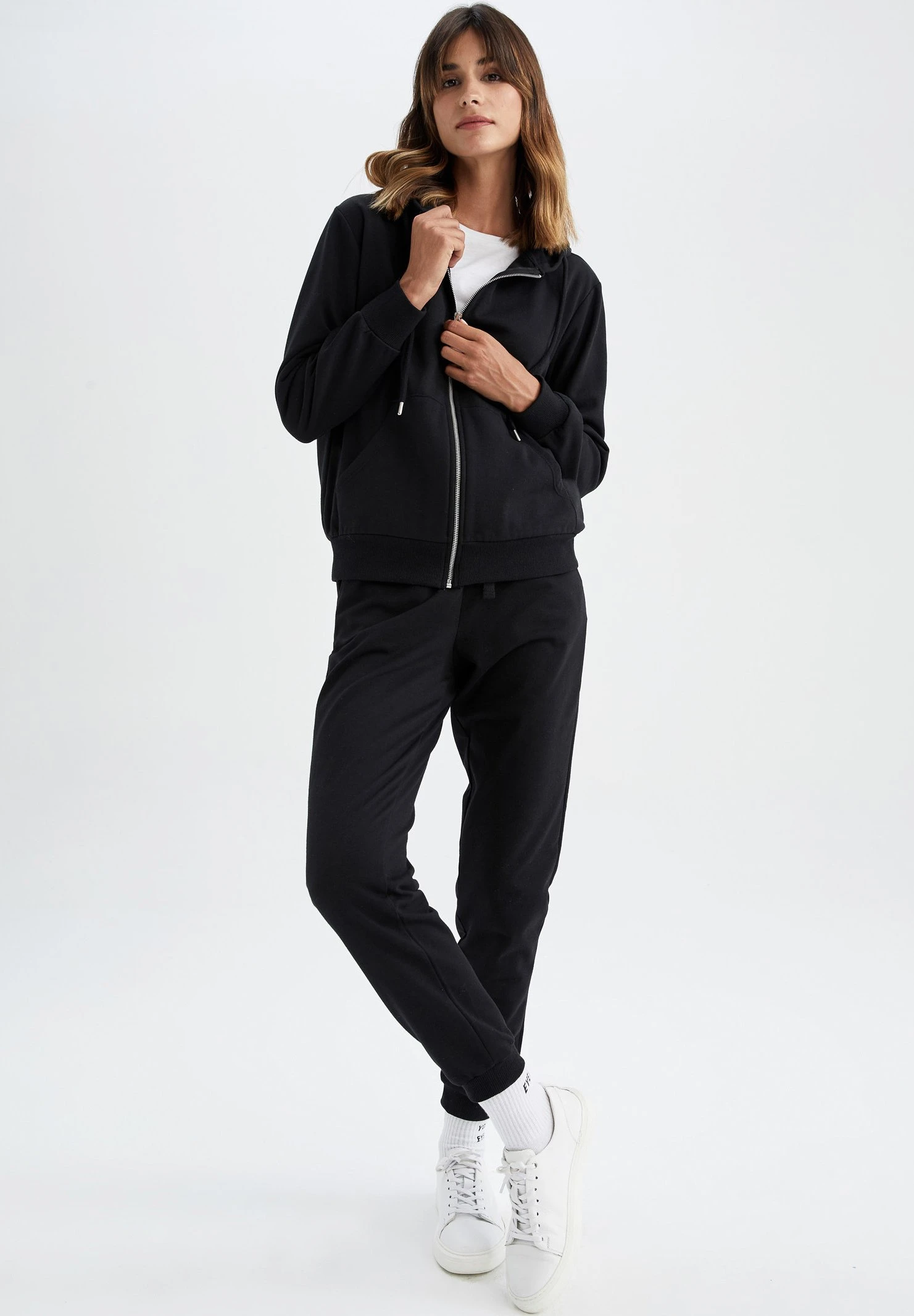 DeFacto Regular Fit - Hoodie - Black 4 DeFacto Regular Fit - Hoodie - Black - Afbeelding 2