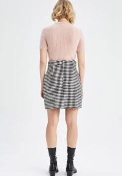 DeFacto A-Lijn Rok - Black 7 DeFacto A-Lijn Rok - Black -DeFacto 3cfda151b3254e7a9b694e6bc2a62a1d