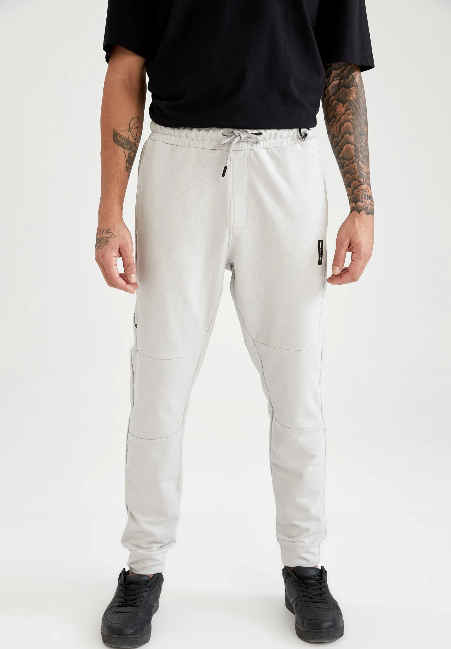 DeFacto Slim Fit- Trainingsbroek - Grey 3 DeFacto Slim Fit- Trainingsbroek - Grey