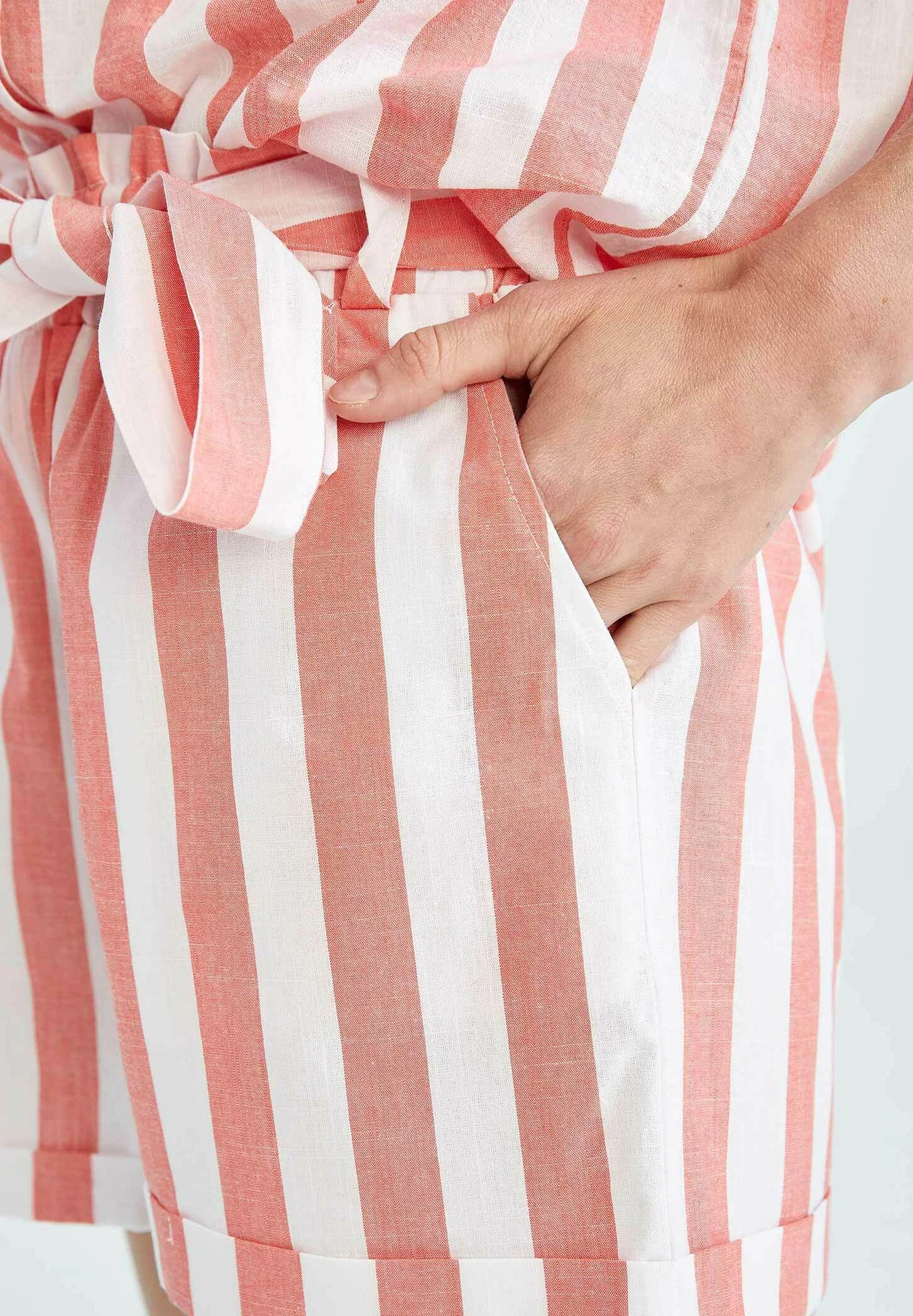 DeFacto Regular Fit - Shorts - Red 6 DeFacto Regular Fit - Shorts - Red - Afbeelding 4