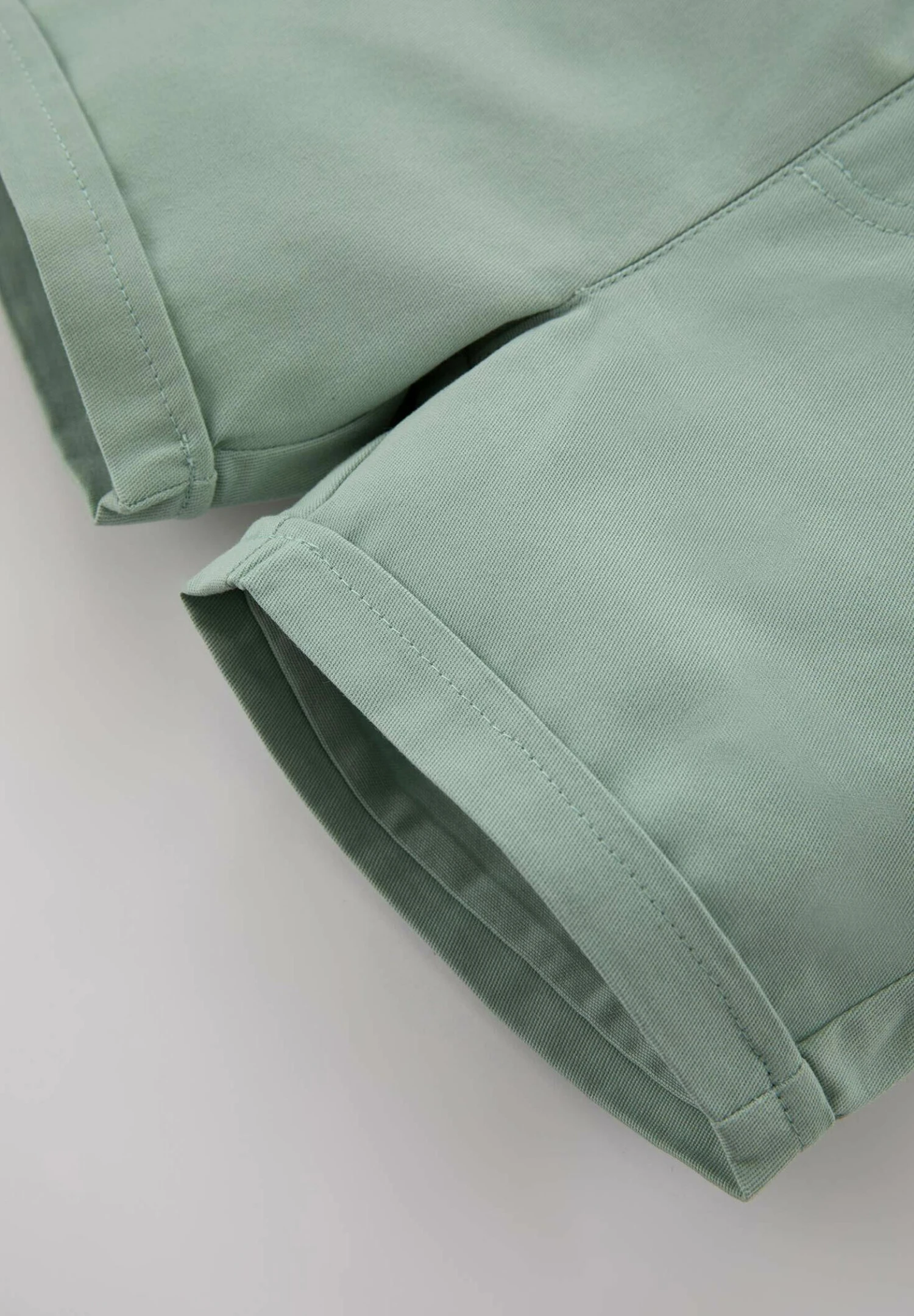 DeFacto Regular Fit- Shorts - Green 6 DeFacto Regular Fit- Shorts - Green - Afbeelding 4