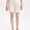 DeFacto Relax Fit - Shorts - Ecru -DeFacto 46336c5f6b3d4488aefb7e697fef0f51