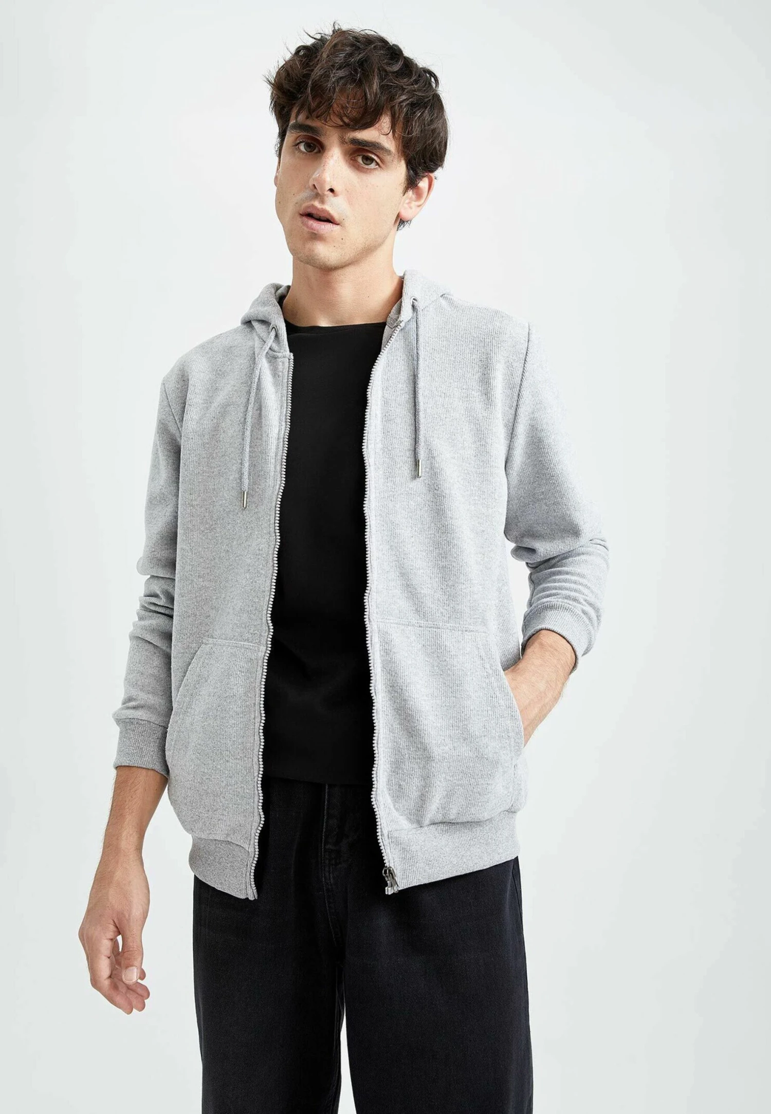DeFacto Regular Fit- Sweater Met Rits - Grey 3 DeFacto Regular Fit- Sweater Met Rits - Grey