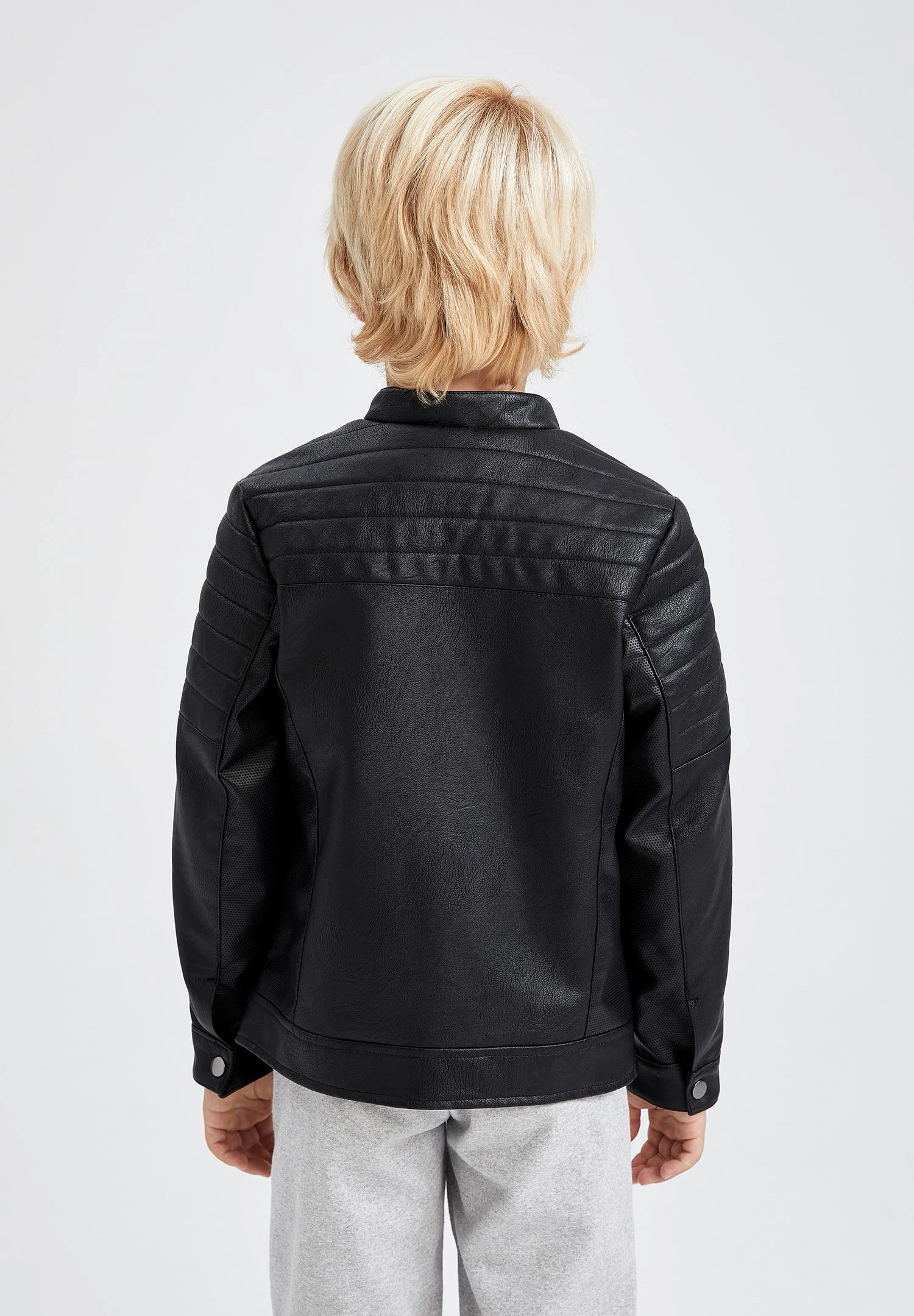 DeFacto Regular Fit- Imitatieleren Jas - Black 5 DeFacto Regular Fit- Imitatieleren Jas - Black - Afbeelding 3