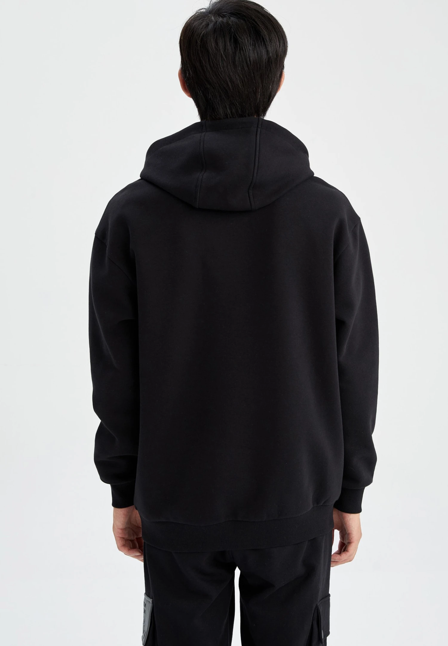 DeFacto Marvel Boxy Fit- Hoodie - Black 5 DeFacto Marvel Boxy Fit- Hoodie - Black - Afbeelding 3