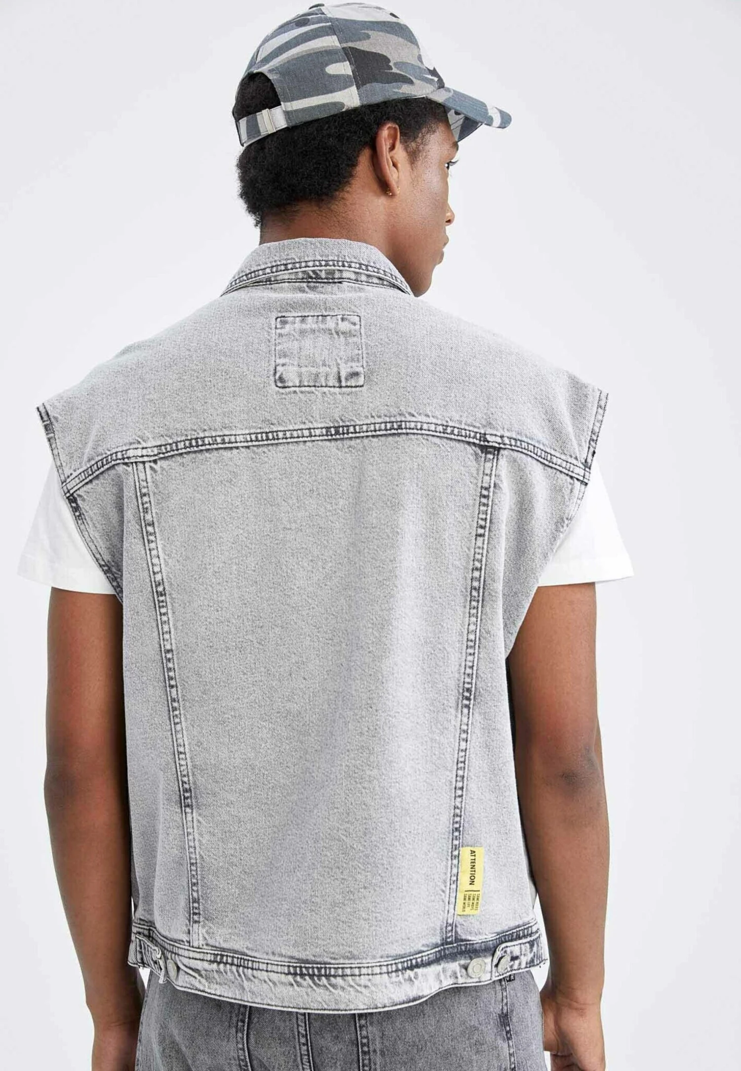 DeFacto Oversize Fit - Bodywarmer - Grey 4 DeFacto Oversize Fit - Bodywarmer - Grey - Afbeelding 2