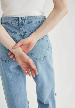 DeFacto 90'S Wide Leg- Flared Jeans - Blue -DeFacto 54becdb8cf744b02a593842c8b061927