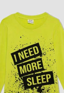 DeFacto Regular Fit Set - Pyjama - Green -DeFacto 5734fe7e6ead4dd690722dec479310ac