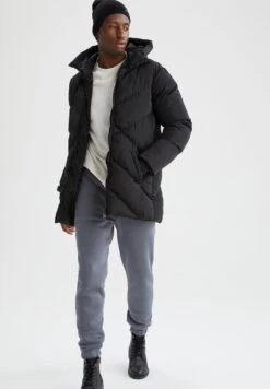 DeFacto Regular Fit- Winterjas - Black