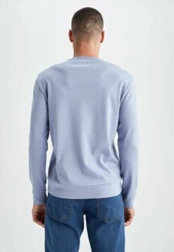 DeFacto Sweater - Blue 7 DeFacto Sweater - Blue -DeFacto 5b9ae6b122cd4cc3a9f288703f9048ce