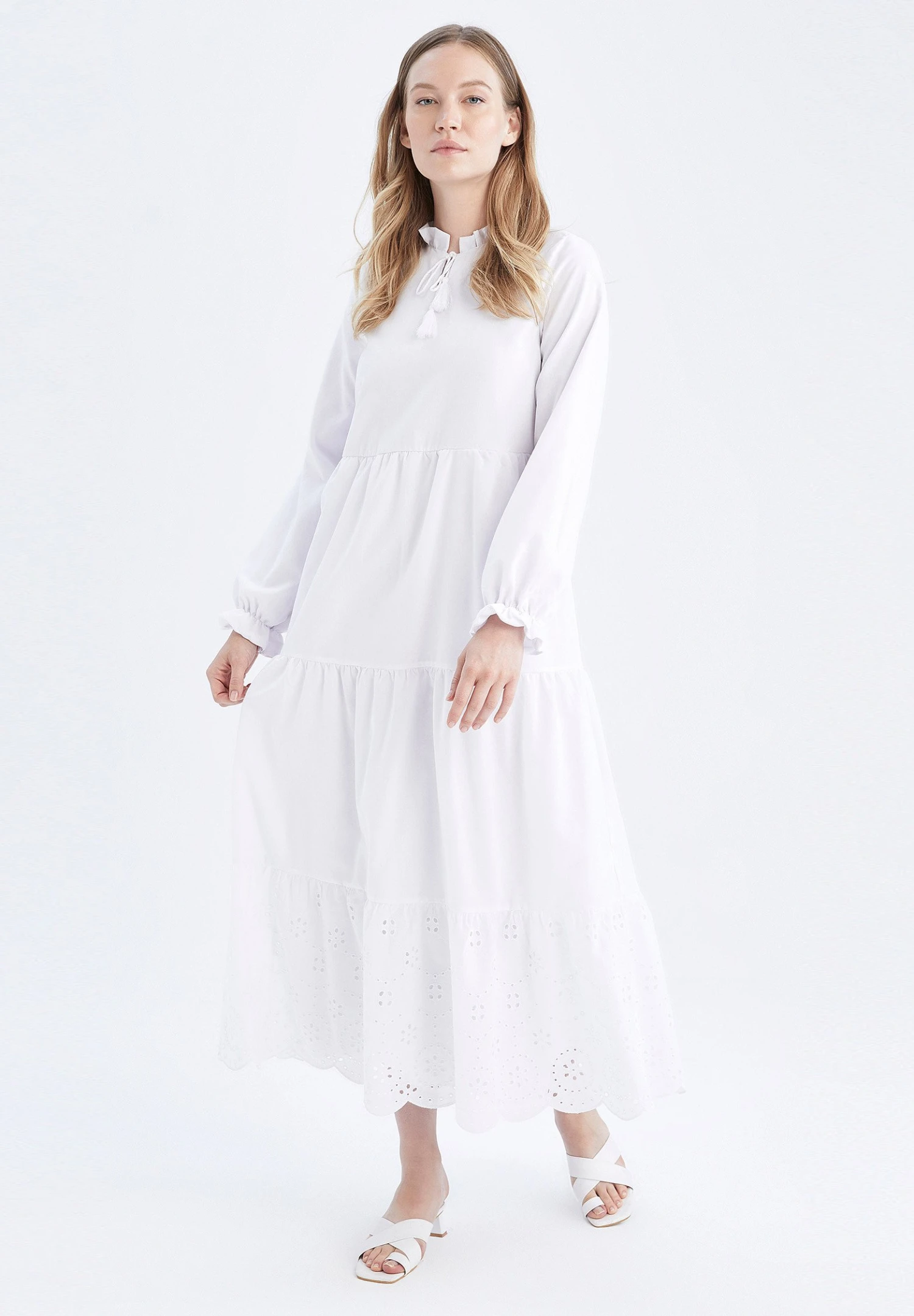 DeFacto Regular Fit- Maxi-Jurk - White 4 DeFacto Regular Fit- Maxi-Jurk - White - Afbeelding 2