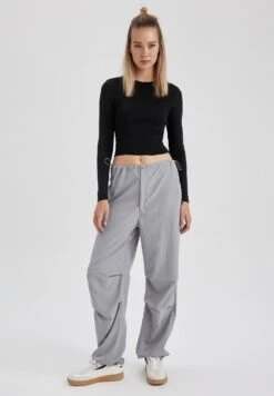 DeFacto Slim Fit- Trui - Black -DeFacto 5d7ad804c56946a8abe97c4e72ec2cbd