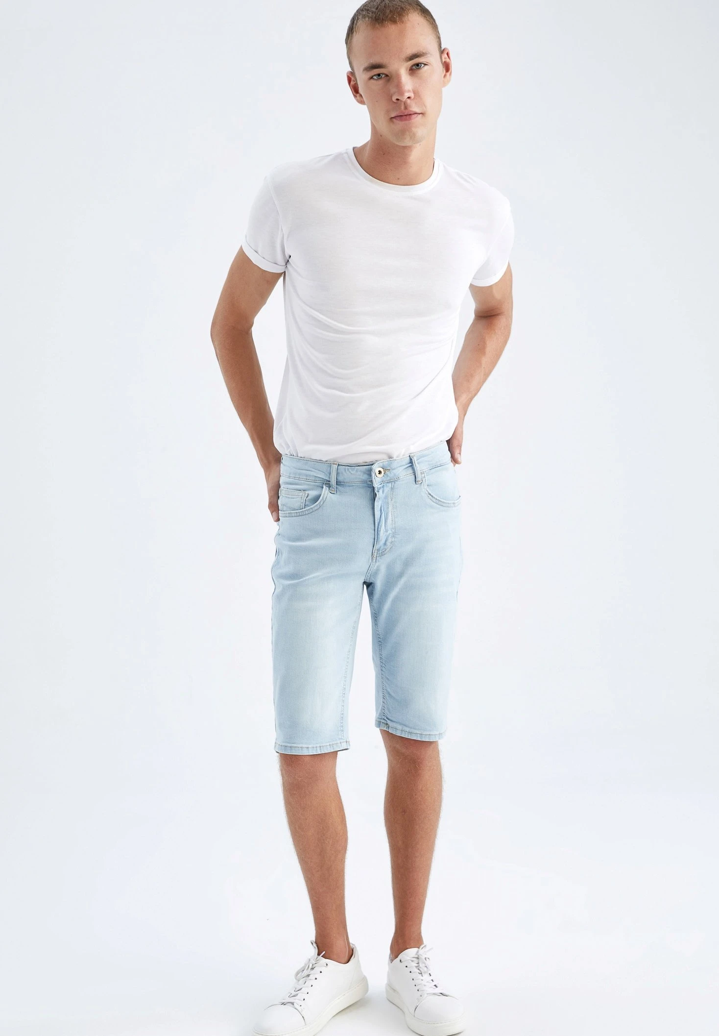 DeFacto Slim Fit - Jeansshort - Blue 4 DeFacto Slim Fit - Jeansshort - Blue - Afbeelding 2