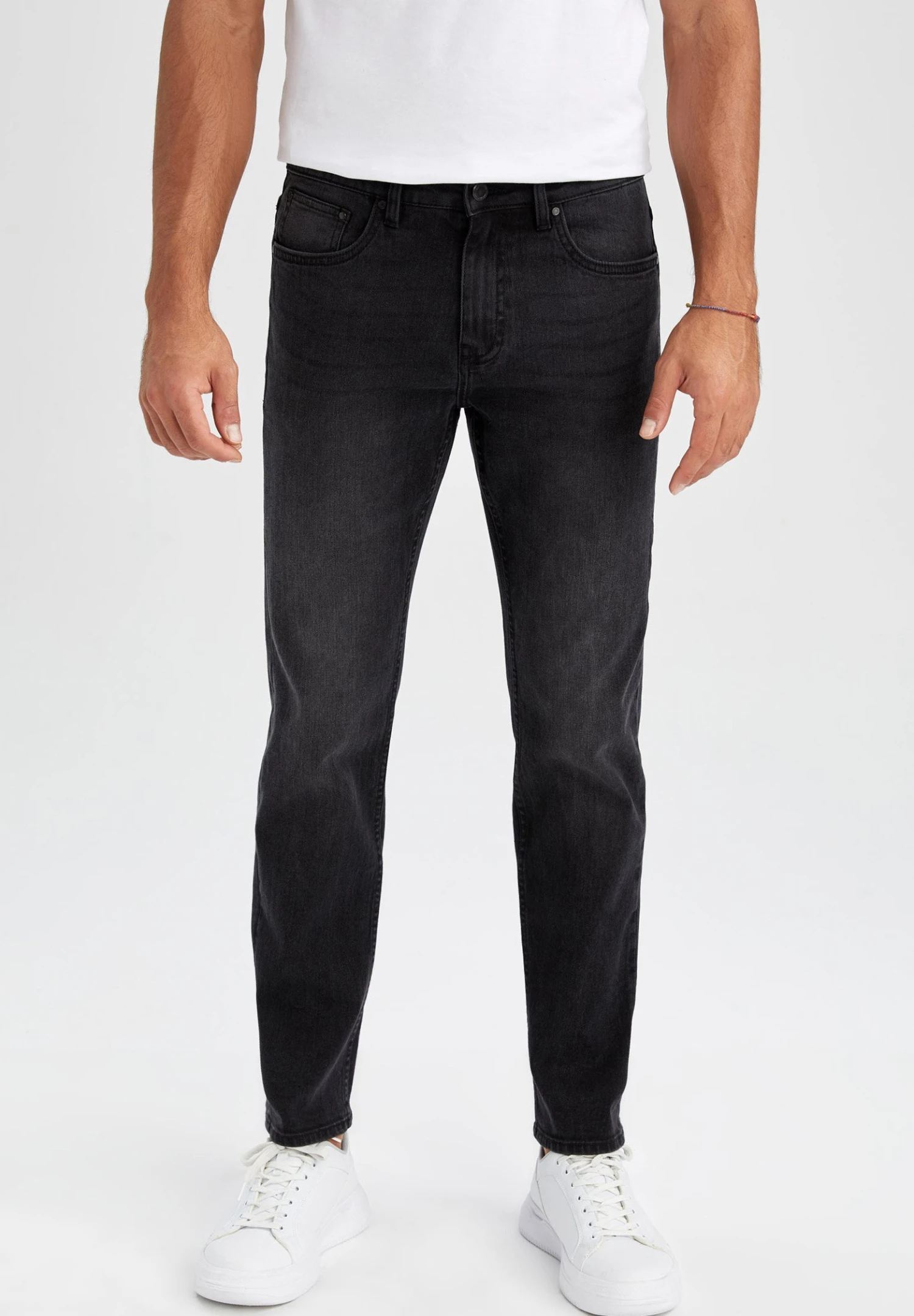 DeFacto Sergio- Slim Fit Jeans - Black 3 DeFacto Sergio- Slim Fit Jeans - Black